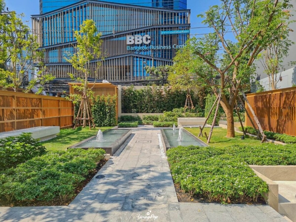 ให้เช่าคอนโดสุขุมวิท อโศก ทองหล่อ : Maru Ekkamai pet friendly two bedroom for rent