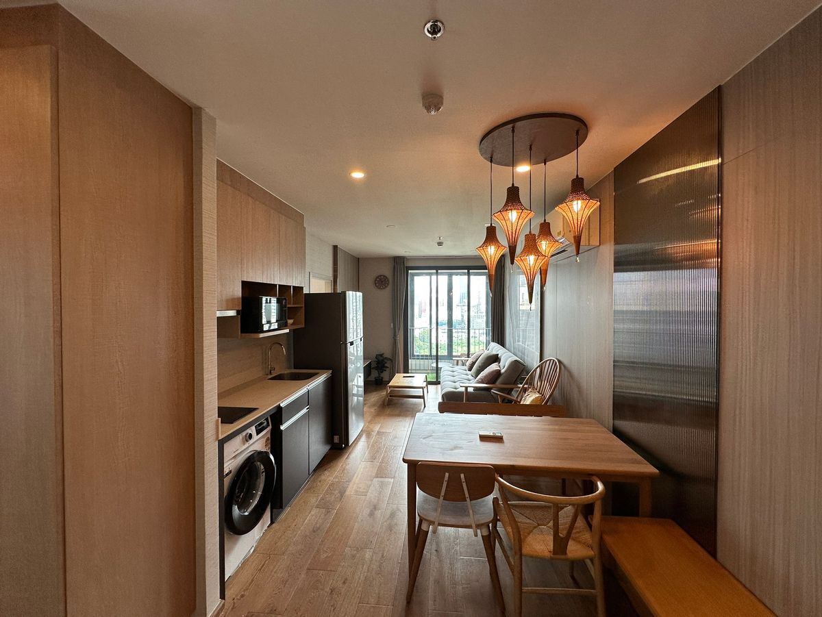 For RentCondoRatchathewi,Phayathai : For rent Q Chidlom-Phetchaburi 2 bedrooms, 2 bathrooms, 64 square meters, high floor, well decorated, very good price…!!!