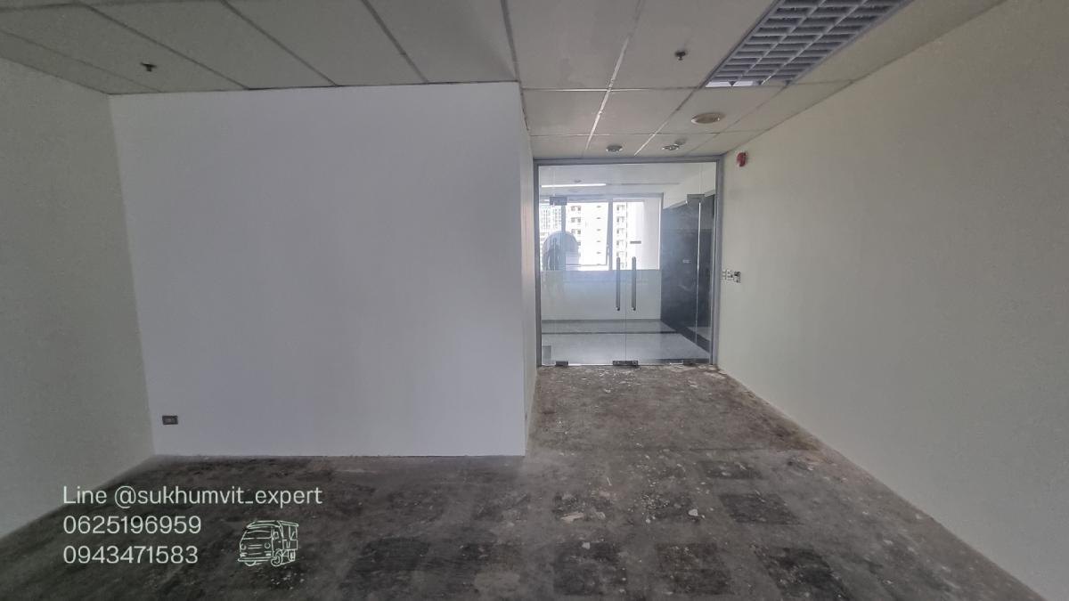 ให้เช่าสำนักงานสุขุมวิท อโศก ทองหล่อ : ทองหล่อ ให้เช่าออฟฟิศโลเคชั่นดี 223 ตารางเมตร เป็นระบบแอร์แยก มีห้องน้ำในตัว เหมาะเปิดกิจการโรงเรียนสอนพิเศษ คลินิก