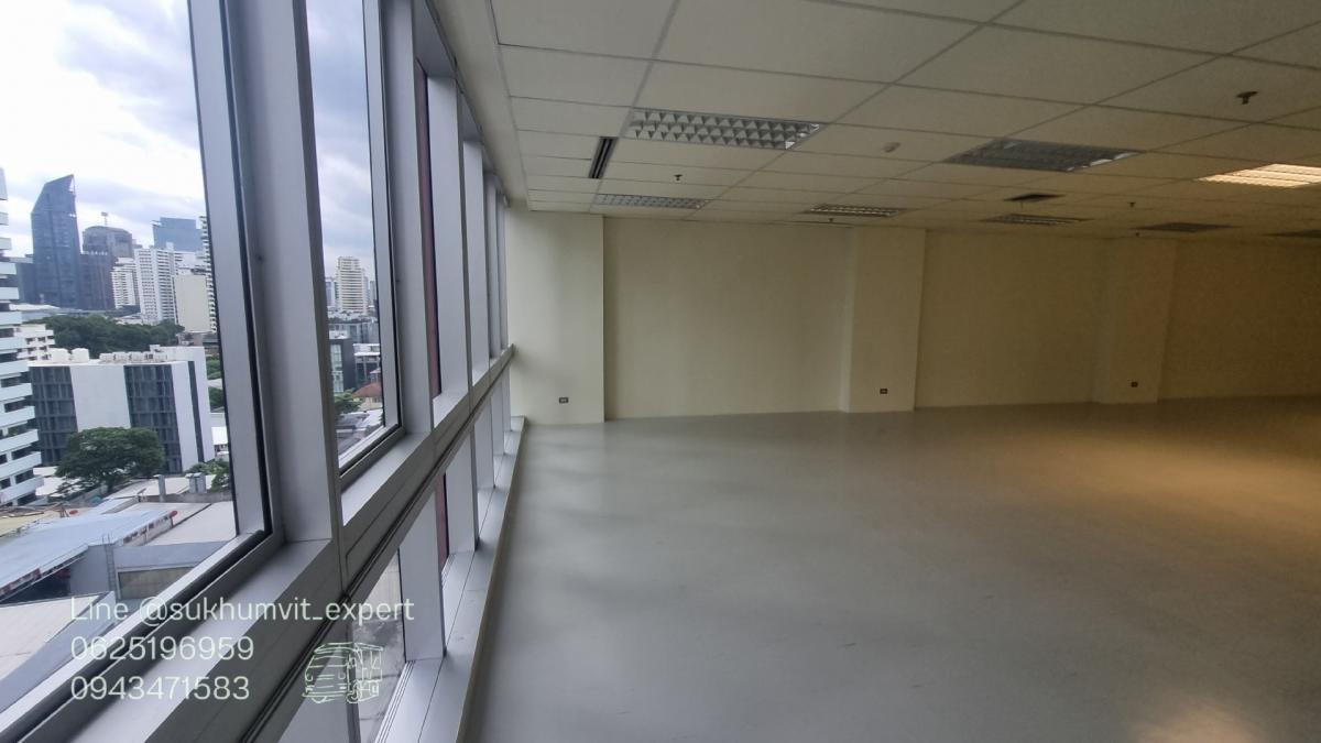 ให้เช่าสำนักงานสุขุมวิท อโศก ทองหล่อ : ทองหล่อ ให้เช่าออฟฟิศโลเคชั่นดี 149.40 ตารางเมตร เป็นระบบแอร์แยก มีห้องน้ำในตัว 2 ห้อง เหมาะเปิดกิจการโรงเรียนสอนพิเศษ คลินิก