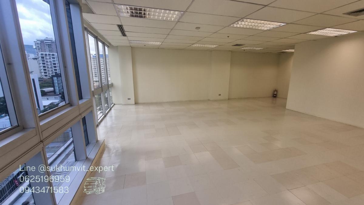 ให้เช่าสำนักงานสุขุมวิท อโศก ทองหล่อ : ทองหล่อ ให้เช่าออฟฟิศโลเคชั่นดี 61.42 ตารางเมตร เป็นระบบแอร์ส่วนรวม ห้องน้ำใช้กับส่วนกลาง เหมาะเปิดกิจการ โรงเรียนสอนพิเศษ คลินิก