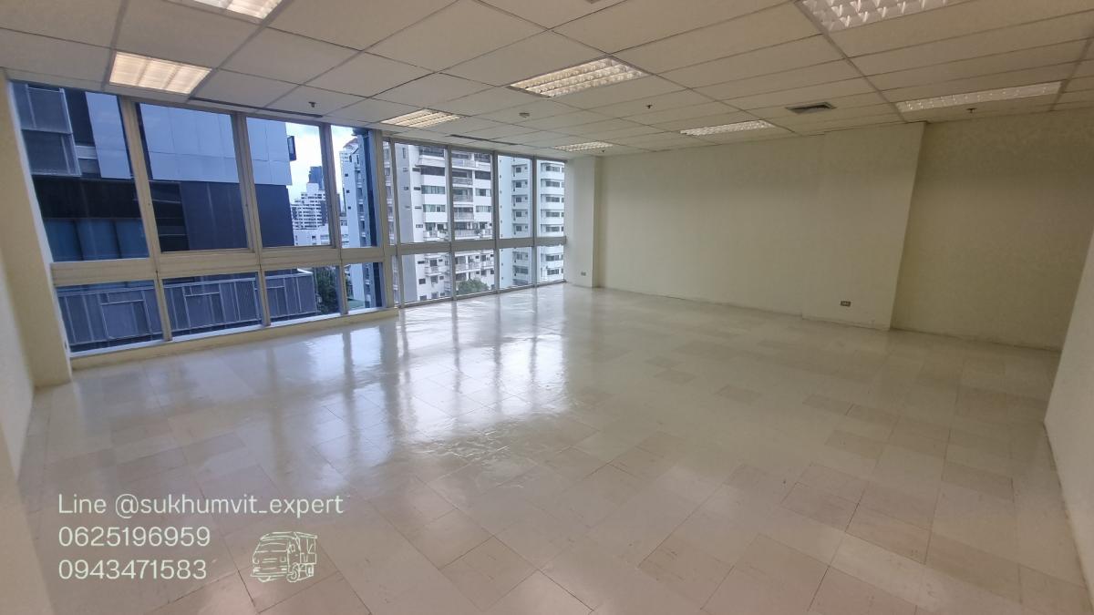 ให้เช่าสำนักงานสุขุมวิท อโศก ทองหล่อ : ทองหล่อ ให้เช่าออฟฟิศโลเคชั่นดี 61.42 ตารางเมตร เป็นระบบแอร์ส่วนรวม ห้องน้ำใช้กับส่วนกลาง เหมาะเปิดกิจการ โรงเรียนสอนพิเศษ คลินิก