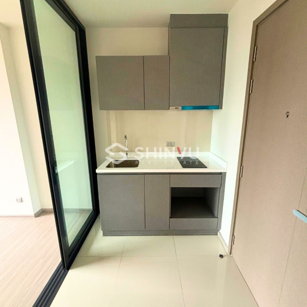 For SaleCondoRama9, Petchburi, RCA : Top floor close to swimming pool for Sale 1 Bed for 5.75m Baht..!!! at ✨ Life Asoke Hype✨ near Phetchaburi and Rama 9 Road. [SHN00305]
