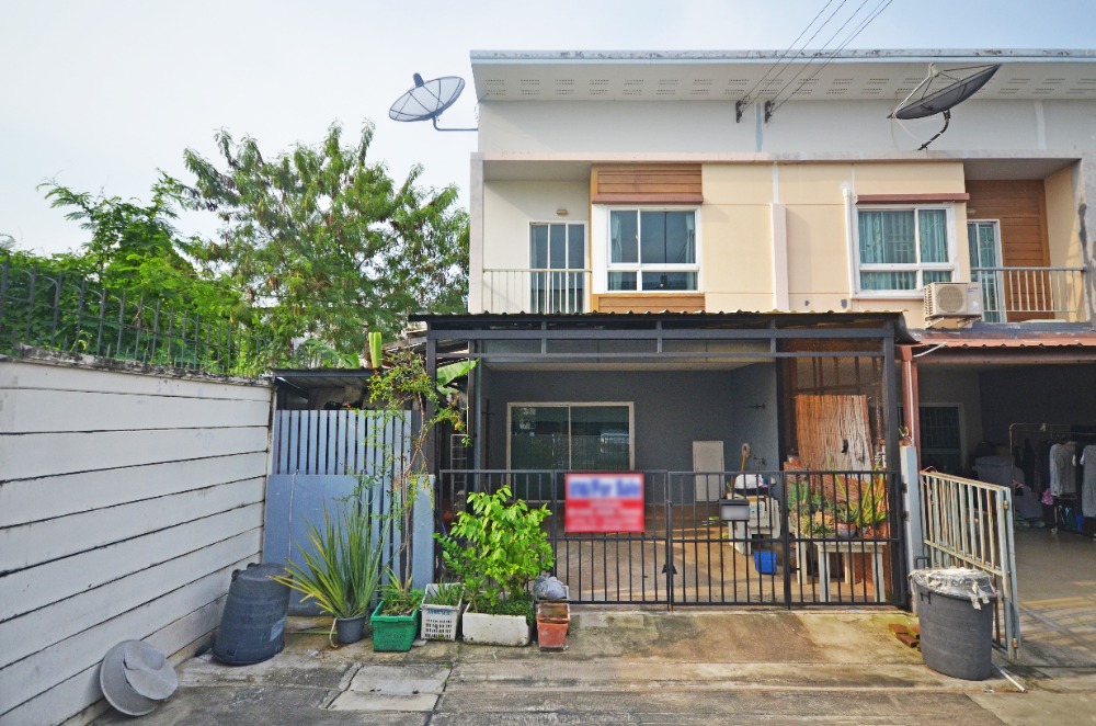 For SaleTownhomePattanakan, Srinakarin : Town home villete lite For Sale Soi Pattanakarn 38