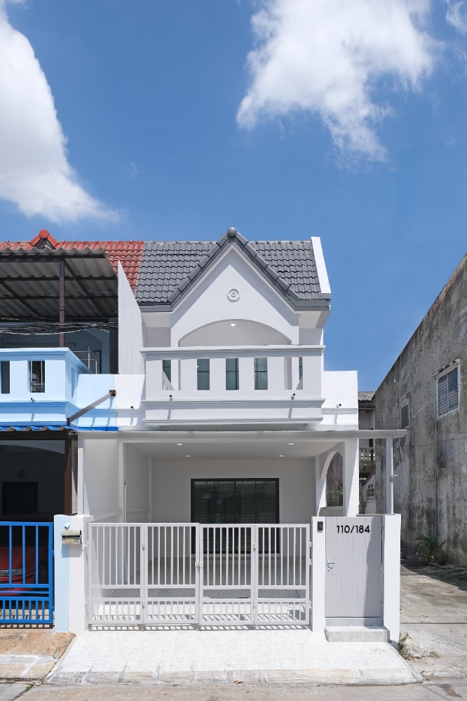 ขายทาวน์โฮมลาดพร้าว101 แฮปปี้แลนด์ : มบ.ยลประภา ถ.ลาดพร้าว 101 (ซอยโพธิ์แก้ว แยก 4) หลังมุม