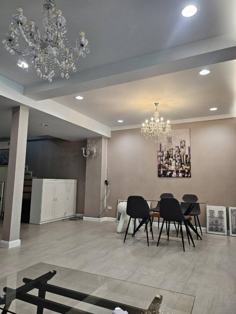 ให้เช่าทาวน์โฮมนวมินทร์ รามอินทรา : ให้เช่าทาวน์โฮม ใกล้ ฟู้ดแลนด์ นวมินทร์ เพียง 3 นาที