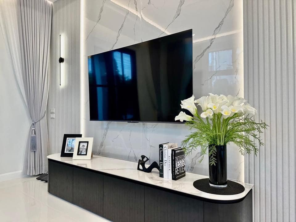 For RentHouseLadkrabang, Suwannaphum Airport : P-2592 Urgent for rent! Perfect Masterpiece Sukhumvit 77, beautiful house, fully furnished, ready to move in, large house with swimming pool in the house.