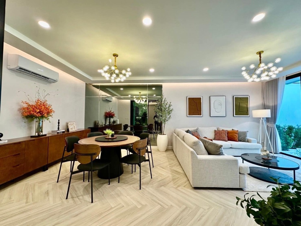 For RentHouseLadkrabang, Suwannaphum Airport : P-2592 Urgent for rent! Perfect Masterpiece Sukhumvit 77, beautiful house, fully furnished, ready to move in, large house with swimming pool in the house.