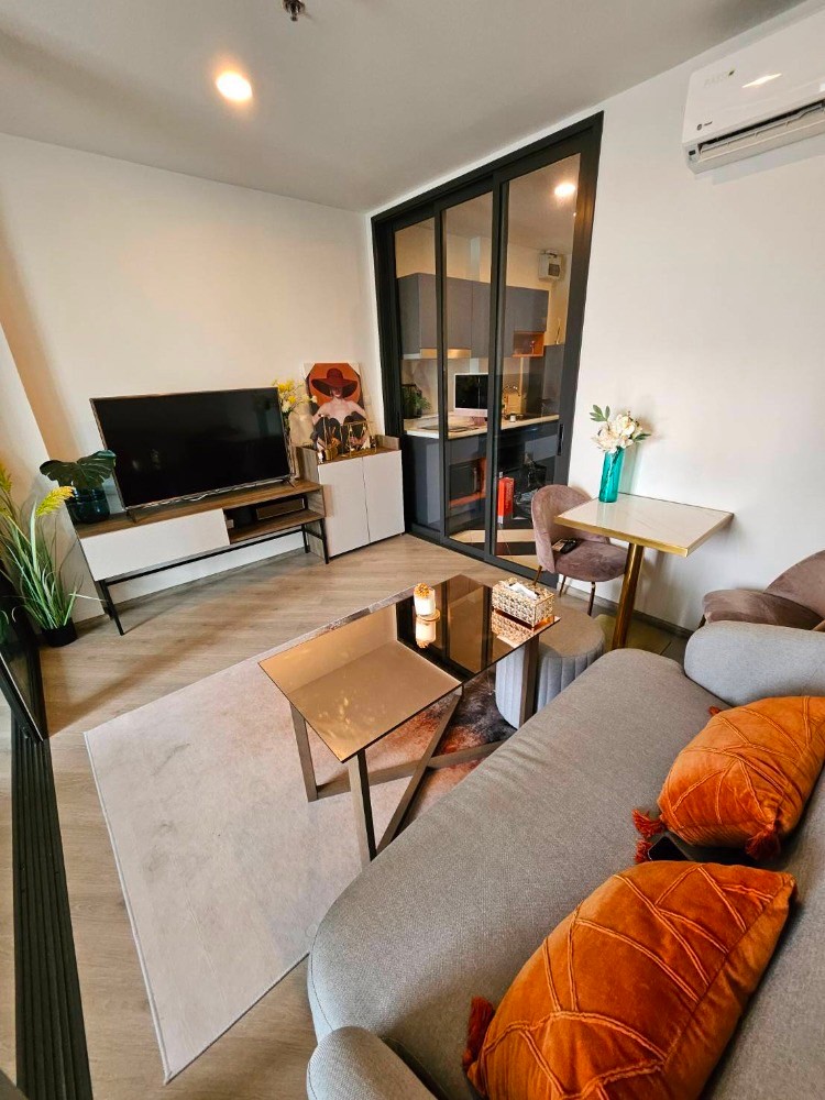 ขายคอนโดวิภาวดี ดอนเมือง หลักสี่ : S-TBSM101 ขาย คอนโด เดอะ เบส สะพานใหม่ ชั้น12 วิวเมือง 34.34ตรม. 1นอน 1น้ำ 3.3 ล้าน 064-959-8900