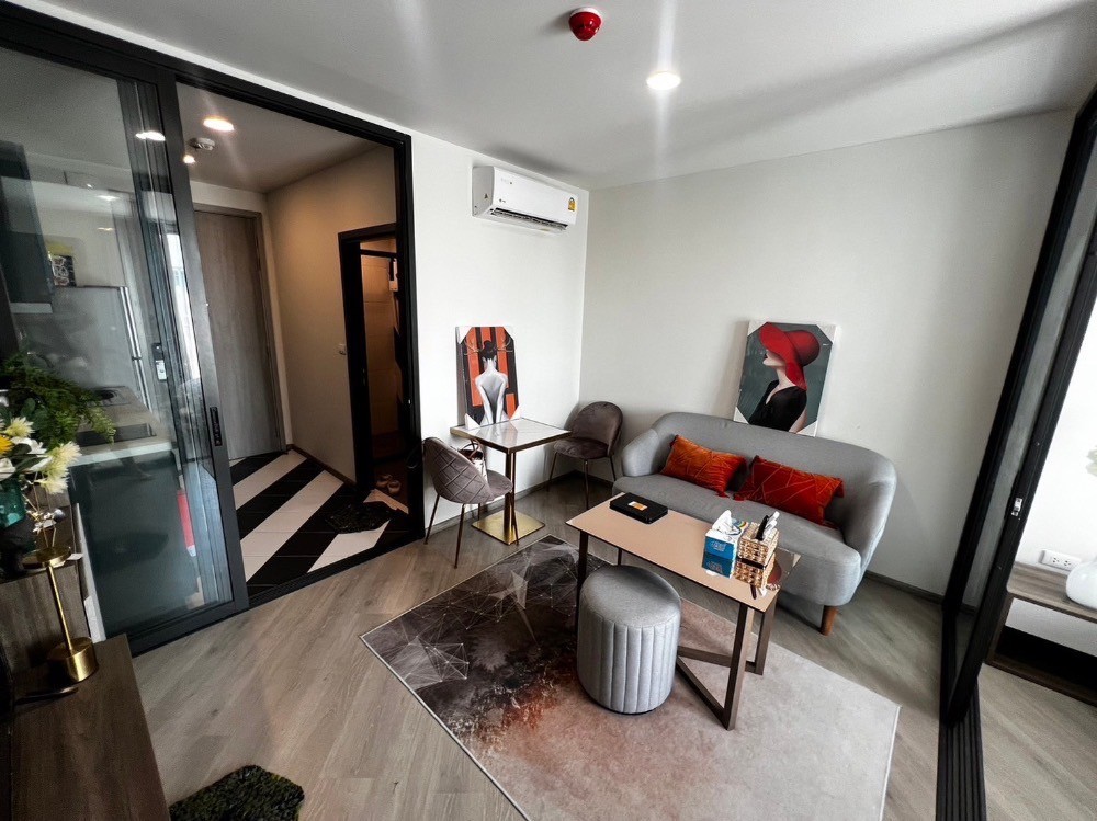 ขายคอนโดวิภาวดี ดอนเมือง หลักสี่ : S-TBSM101 ขาย คอนโด เดอะ เบส สะพานใหม่ ชั้น12 วิวเมือง 34.34ตรม. 1นอน 1น้ำ 3.3 ล้าน 064-959-8900