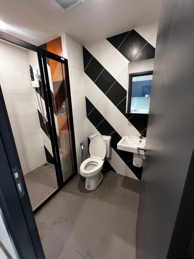 ขายคอนโดวิภาวดี ดอนเมือง หลักสี่ : S-TBSM101 ขาย คอนโด เดอะ เบส สะพานใหม่ ชั้น12 วิวเมือง 34.34ตรม. 1นอน 1น้ำ 3.3 ล้าน 064-959-8900