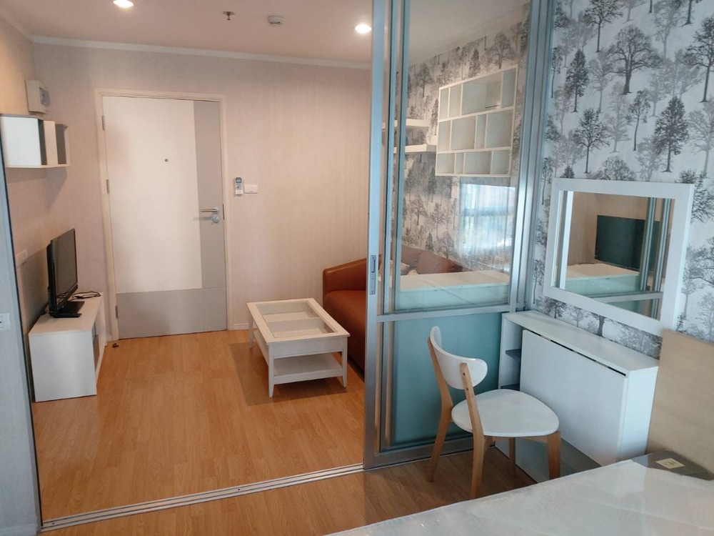 For RentCondoPattanakan, Srinakarin : For rent, near Airport Link Hua Mak, Lumpini Place Srinakarin - Huamak Station, 4th floor, price 10,000 baht, urgent reservation