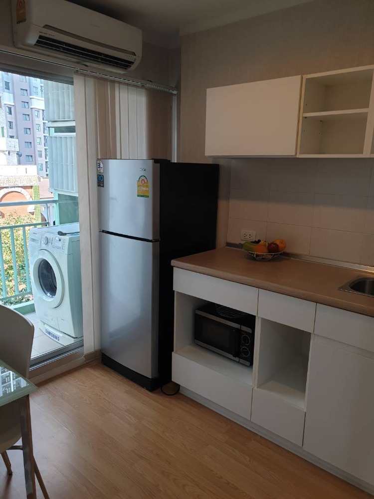 For RentCondoPattanakan, Srinakarin : For rent, near Airport Link Hua Mak, Lumpini Place Srinakarin - Huamak Station, 4th floor, price 10,000 baht, urgent reservation