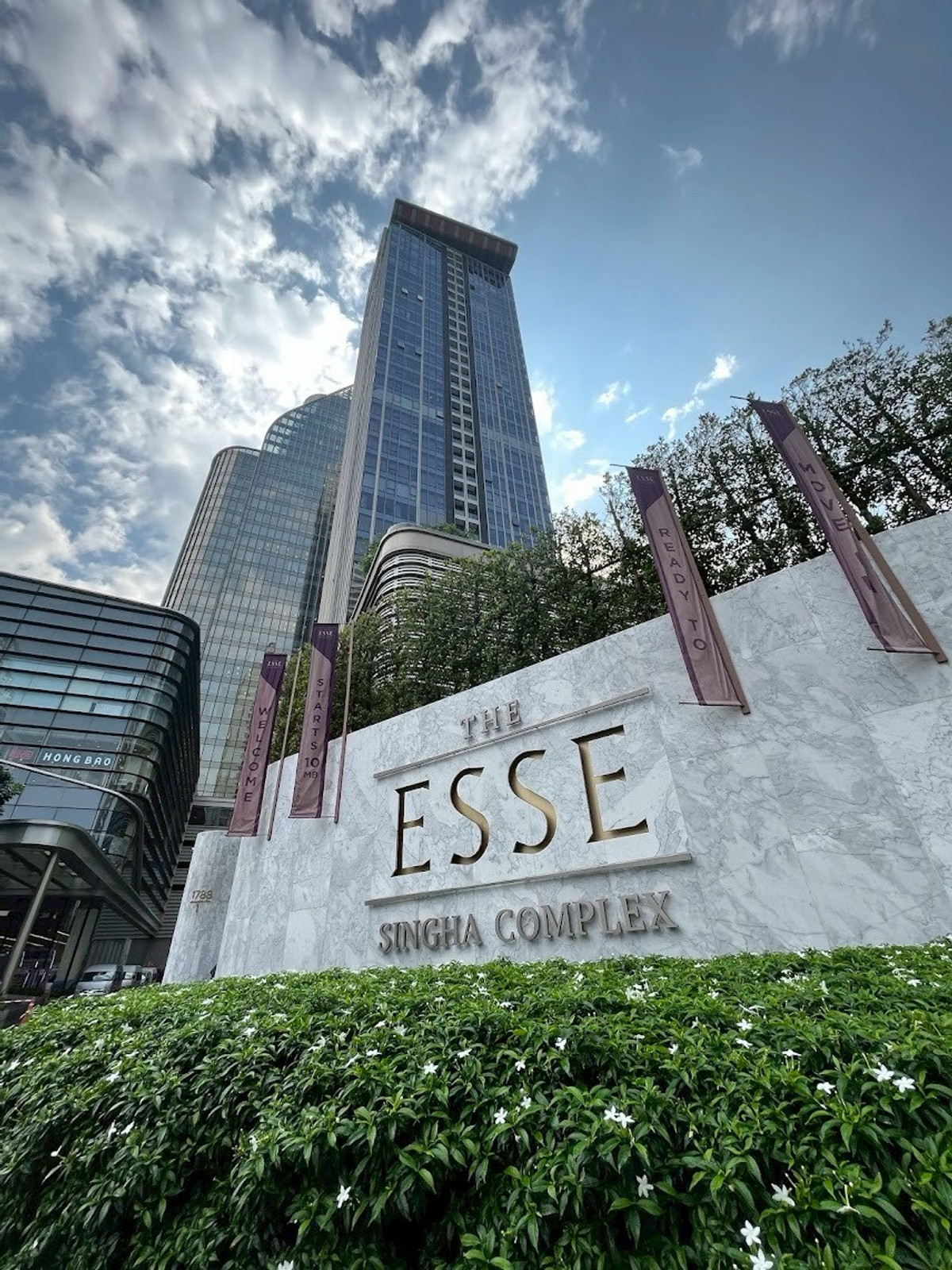 ให้เช่าคอนโดพระราม 9 เพชรบุรีตัดใหม่ RCA : ให้ เช่า ด่วน THE ESSE at SINGHA COMPLEX 1ห้องนอน 1ห้องน้ำ พร้อมอยู่