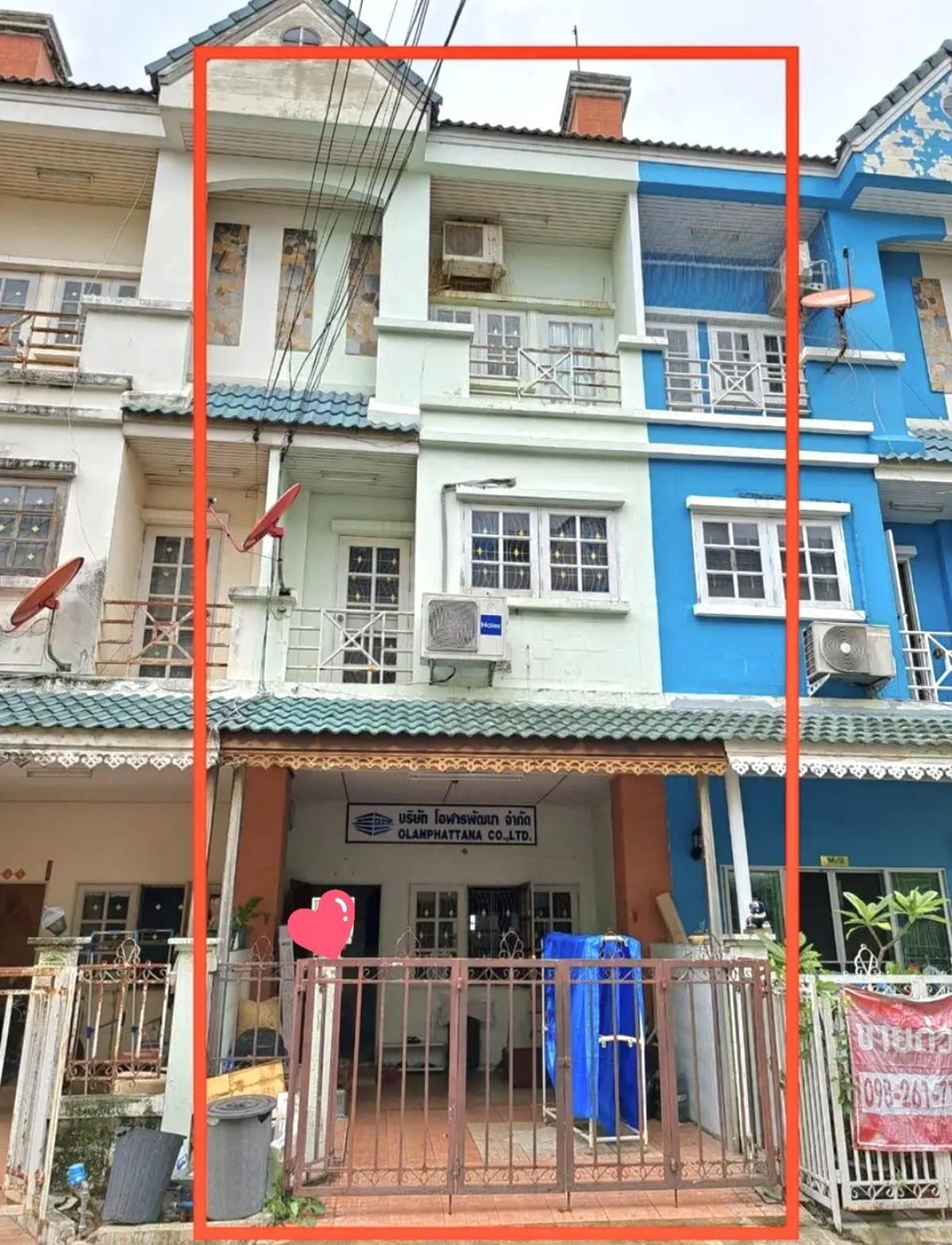 ให้เช่าทาวน์โฮมเลียบทางด่วนรามอินทรา : ให้เช่าทาวน์โฮม 3 ชั้น18ตรว. อยู่ลาดพร้าว 87 ใกล้เซ็นทรัลอีสต์วิลล์