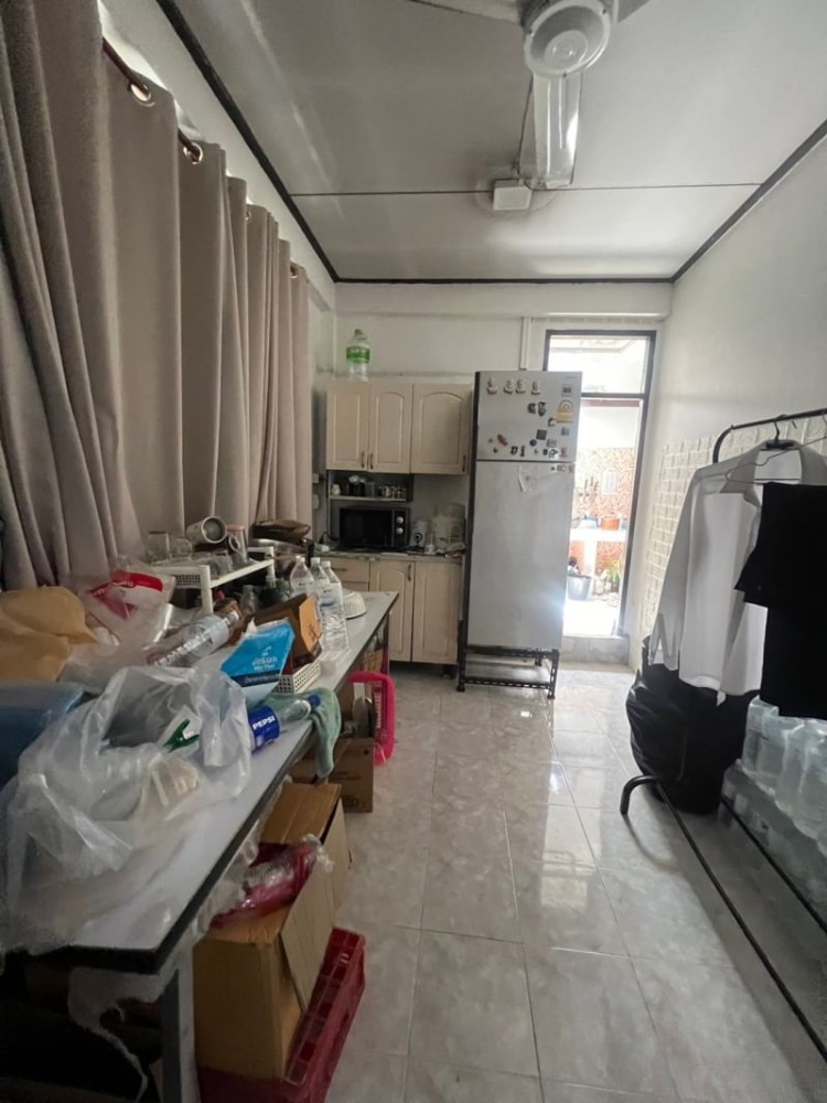 For SaleHouseChokchai 4, Ladprao 71, Ladprao 48, : Single-storey house for sale, size 44 sq m., Soi Lat Phrao, Wang Hin 47, house built on the full area