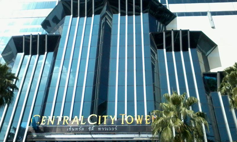 For RentOfficeBangna, Bearing, Lasalle : Office area for rent Central City Tower Bangna, the office for rent, next to Central Bangna, near MRT Sri Iam 1.2 km, 23rd floor, 167.15 sq.m., rental fee 100,290 baht per month.