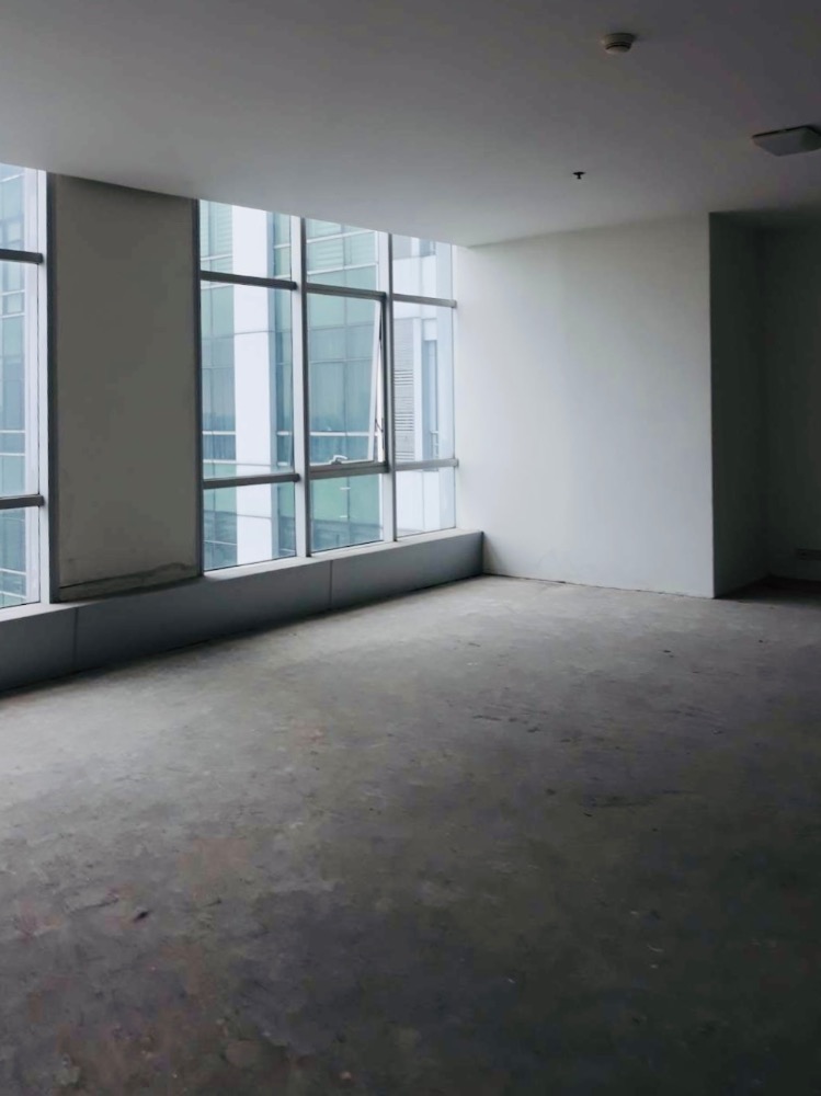 ขายคอนโดวงเวียนใหญ่ เจริญนคร : 🔥🔥𝐅𝐎𝐑 𝐒𝐀𝐋𝐄 : 𝐏𝐞𝐧𝐭𝐡𝐨𝐮𝐬𝐞 𝐁𝐚𝐚𝐧 𝐒𝐚𝐭𝐡𝐨𝐫𝐧 𝐂𝐡𝐚𝐨𝐩𝐡𝐫𝐚𝐲𝐚, 𝟒 𝐁𝐞𝐝, 𝟐𝟑𝟓 𝐬𝐪𝐦., 𝐏𝐫𝐢𝐜𝐞 𝟐𝟑.𝟑𝟓𝐦𝐛  ติดต่อคุณณัฐ 𝟎𝟗𝟓𝟗𝟒𝟏𝟓𝟗𝟗𝟗