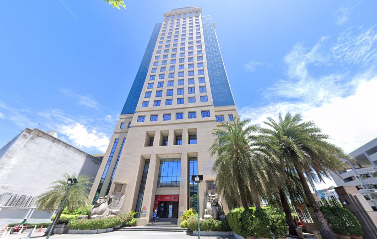 For RentOfficePinklao, Charansanitwong : Office space for rent, Central Pinklao Office Tower, office space for rent in the Pinklao area. Next to Borommaratchachonnani Road, 17th floor, area 100.74 sq m, monthly fee 60,444 baht*