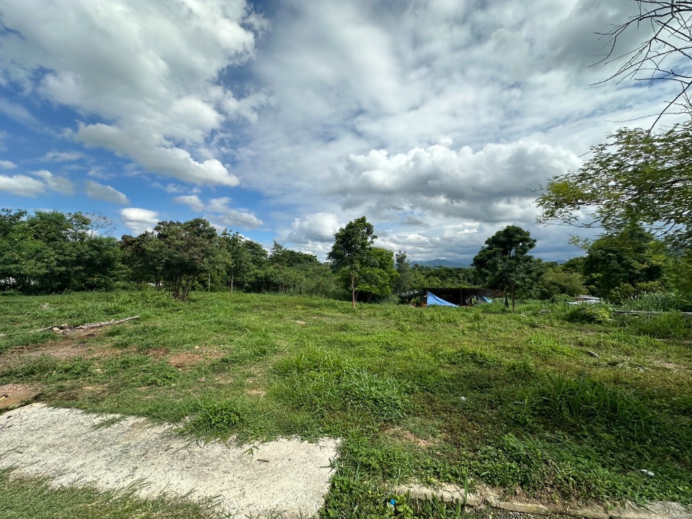 For SaleLandSaraburi : Land near the golf course, Sir James Country Club, Muak Lek District, Saraburi Province, 244 sq m, suitable for building a cheap house, close to Bangkok, only 2 1.20 hrs.