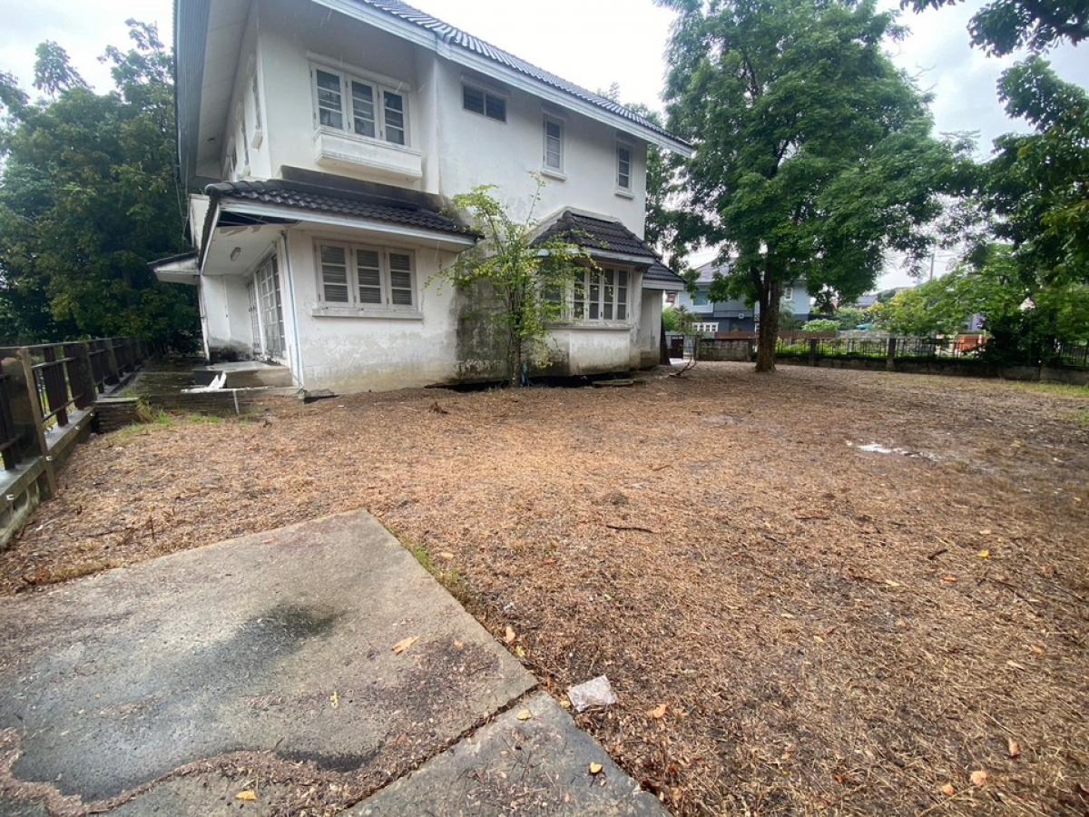 ขายบ้านมีนบุรี-ร่มเกล้า : ขายบ้าน ด้านหลังติดน้ำ หมู่บ้านฟลอร่าวิลล์พาร์คซิตี้ สุวินทวงศ์ 38บรรยากาศดี เงียบสงบ (บ้านหัวมุม)พื้นที่  146 ตรว.3ห้องนอน 2ห้องน้ำ 1ห้องอเนกประสงค์1ห้องโถง 1ห้องนั่งเล่น 1ห้องครัว   ราคา  4,500,000.โทร 093-028-1245id line:properagency