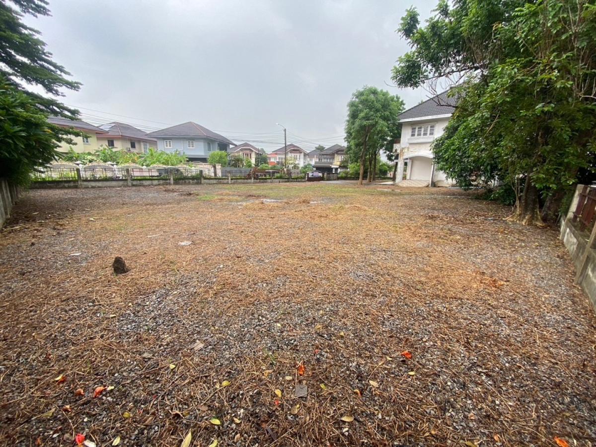 ขายบ้านมีนบุรี-ร่มเกล้า : ขายบ้าน ด้านหลังติดน้ำ หมู่บ้านฟลอร่าวิลล์พาร์คซิตี้ สุวินทวงศ์ 38บรรยากาศดี เงียบสงบ (บ้านหัวมุม)พื้นที่  146 ตรว.3ห้องนอน 2ห้องน้ำ 1ห้องอเนกประสงค์1ห้องโถง 1ห้องนั่งเล่น 1ห้องครัว   ราคา  4,500,000.โทร 093-028-1245id line:properagency