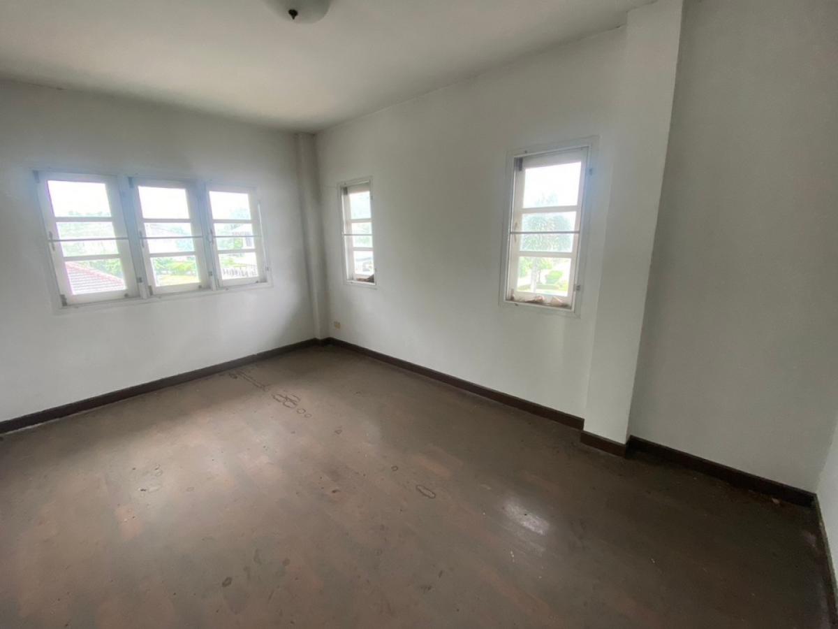 ขายบ้านมีนบุรี-ร่มเกล้า : ขายบ้าน ด้านหลังติดน้ำ หมู่บ้านฟลอร่าวิลล์พาร์คซิตี้ สุวินทวงศ์ 38บรรยากาศดี เงียบสงบ (บ้านหัวมุม)พื้นที่  146 ตรว.3ห้องนอน 2ห้องน้ำ 1ห้องอเนกประสงค์1ห้องโถง 1ห้องนั่งเล่น 1ห้องครัว   ราคา  4,500,000.โทร 093-028-1245id line:properagency