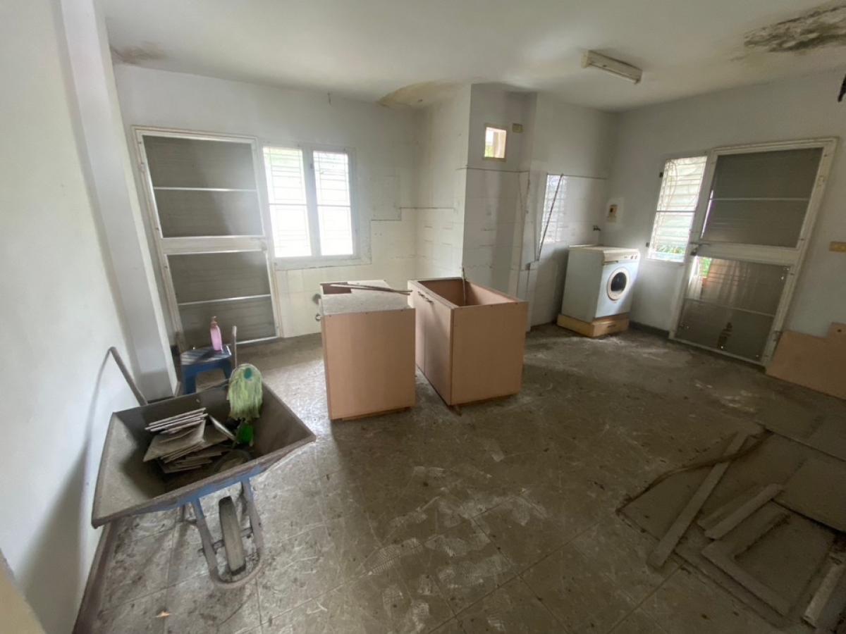 ขายบ้านมีนบุรี-ร่มเกล้า : ขายบ้าน ด้านหลังติดน้ำ หมู่บ้านฟลอร่าวิลล์พาร์คซิตี้ สุวินทวงศ์ 38บรรยากาศดี เงียบสงบ (บ้านหัวมุม)พื้นที่  146 ตรว.3ห้องนอน 2ห้องน้ำ 1ห้องอเนกประสงค์1ห้องโถง 1ห้องนั่งเล่น 1ห้องครัว   ราคา  4,500,000.โทร 093-028-1245id line:properagency