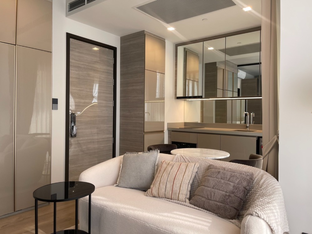 For RentCondoLadprao, Central Ladprao : For rent, 1 bedroom, large, 35 square meters, ready to move in