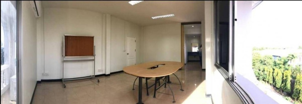 ให้เช่าอาคารพาณิชย์เลียบทางด่วนรามอินทรา : ให้เช่าอาคารพาณิชย์ โซนนวมินทร์ ใกล้ คริสตัล ดีไซน์ เพียง 7 นาที