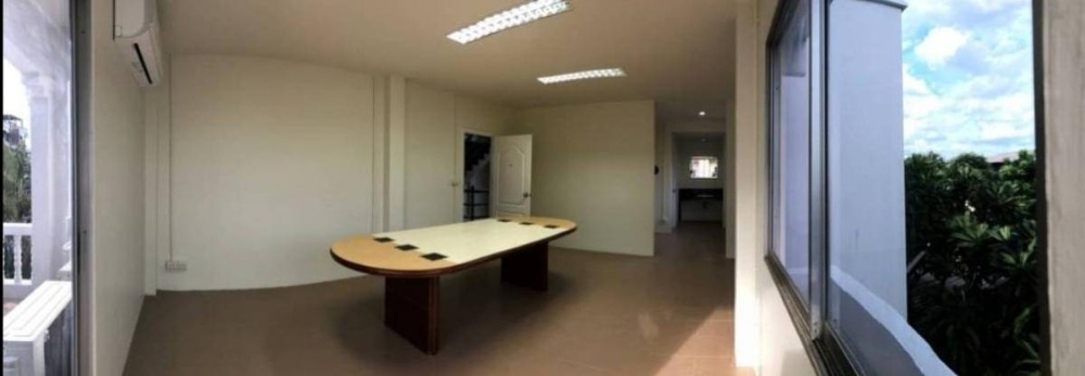 ให้เช่าอาคารพาณิชย์เลียบทางด่วนรามอินทรา : ให้เช่าอาคารพาณิชย์ โซนนวมินทร์ ใกล้ คริสตัล ดีไซน์ เพียง 7 นาที