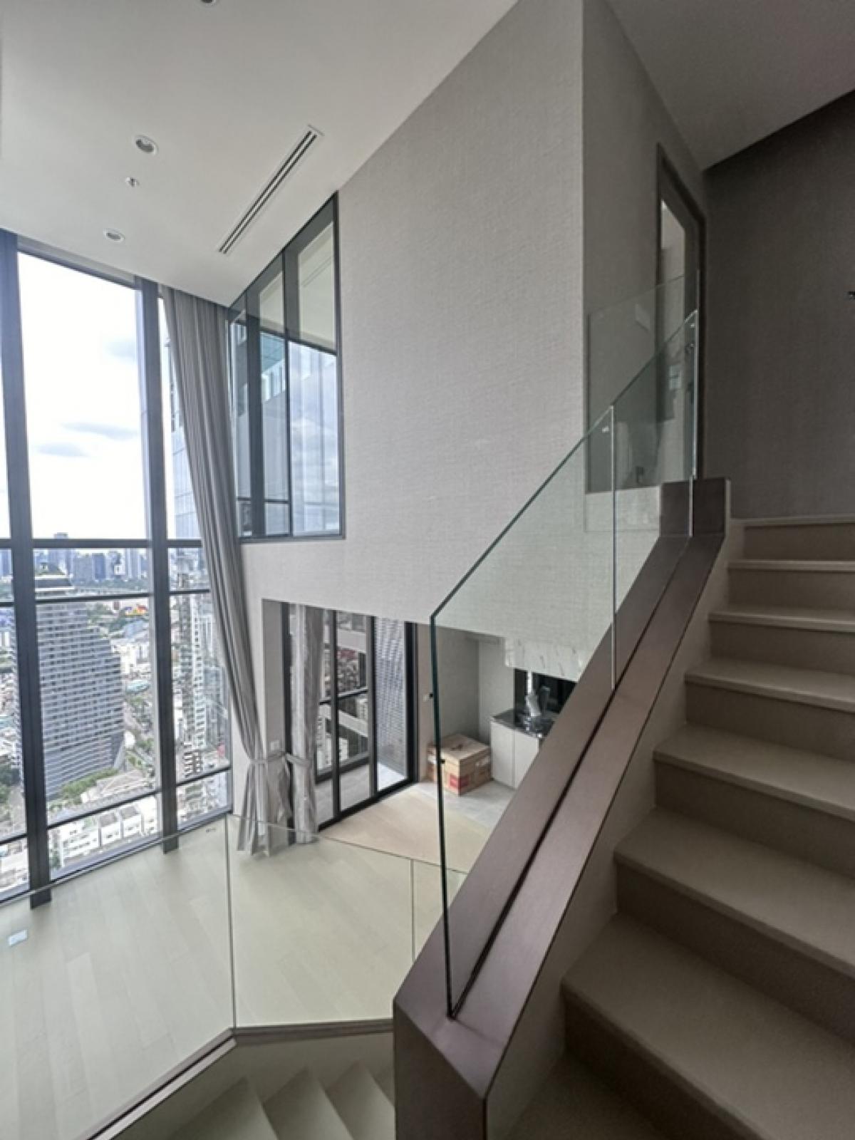 ขายคอนโดราชเทวี พญาไท : ขาย 3 นอน 3 น้ำ 101 ตรม duplex ใกล้ BTS พญาไท ห้อฃใหญ่ย่านนี้ ราคา 0808144488
