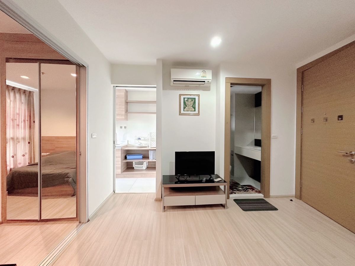 For RentCondoRatchadapisek, Huaikwang, Suttisan : Rhythm Ratchada - Huaikhwang, fully furnished and equipped with electrical appliances, ready to move in, good location near MRT Huai Khwang (No.250191)