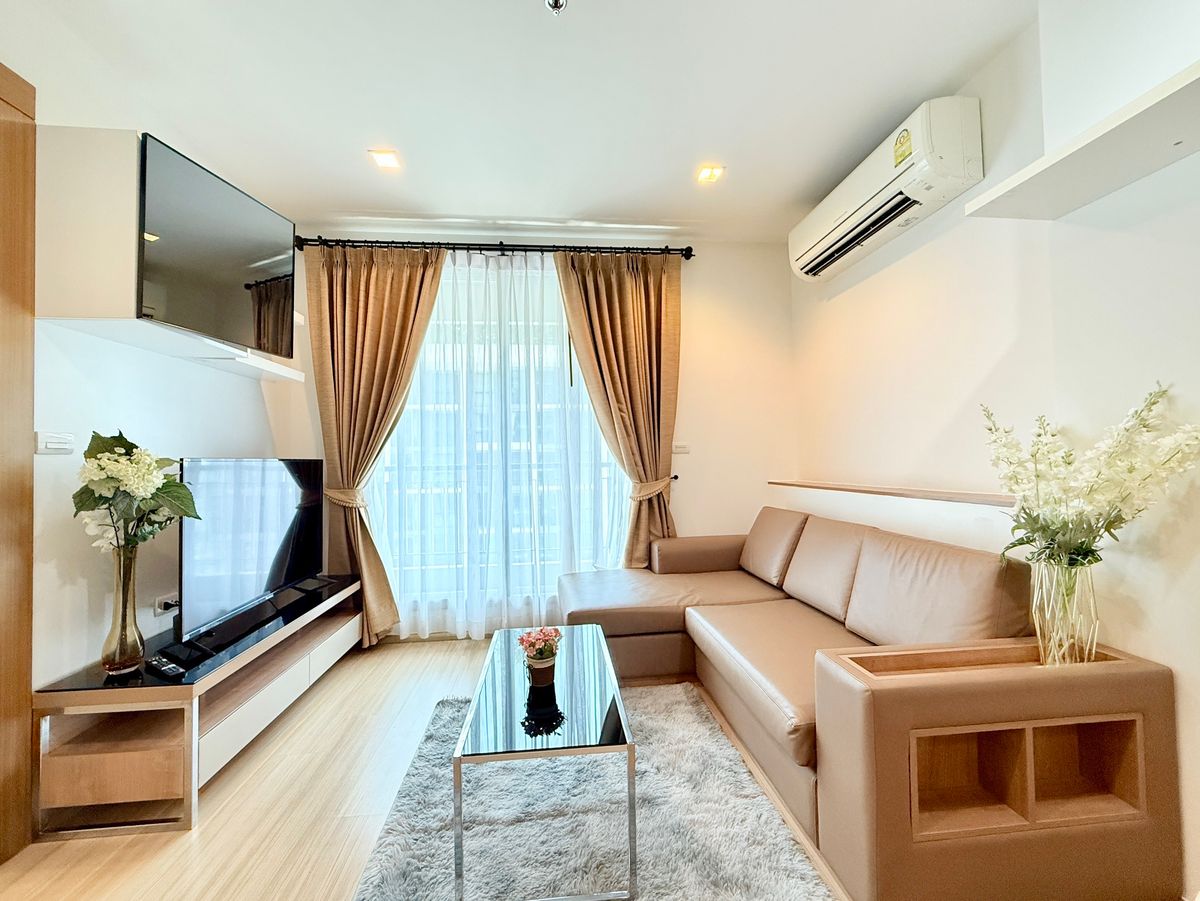 For RentCondoRatchadapisek, Huaikwang, Suttisan : Rhythm Ratchada - Huaikhwang, fully furnished and equipped with electrical appliances, ready to move in, good location near MRT Huai Khwang (No.250191)