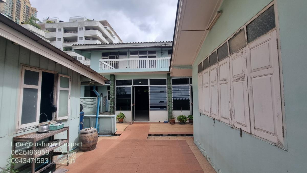 ให้เช่าบ้านสุขุมวิท อโศก ทองหล่อ : ให้เช่าบ้านเดี่ยวพร้อมพงษ์ ที่ดินใหญ่ 204 ตารางวา มีต้นไม้มีสวน เหมาะทำสปาออนเซ็น คลินิกความงาม มีบ้าน 3 หลัง เป็นบ้านเดี่ยว 2 ชั้น 1 หลังและบ้านเดี่ยว 1 ชั้น 2 หลัง