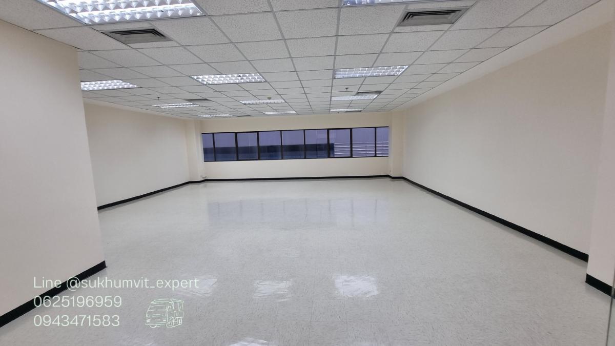 ให้เช่าสำนักงานสุขุมวิท อโศก ทองหล่อ : ให้เช่า ออฟฟิศ อโศก พื้นที่ 108 ตร.ม. มีห้องน้ำในตัว วิวดี