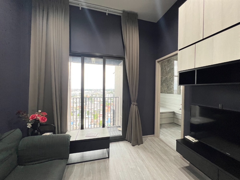 For RentCondoOnnut, Udomsuk : For rent 📍The Line Sukhumvit 101 📌Beautiful room, high ceiling, complete furniture and electrical appliances 🚆Near BTS Punnawithi 350 meters.