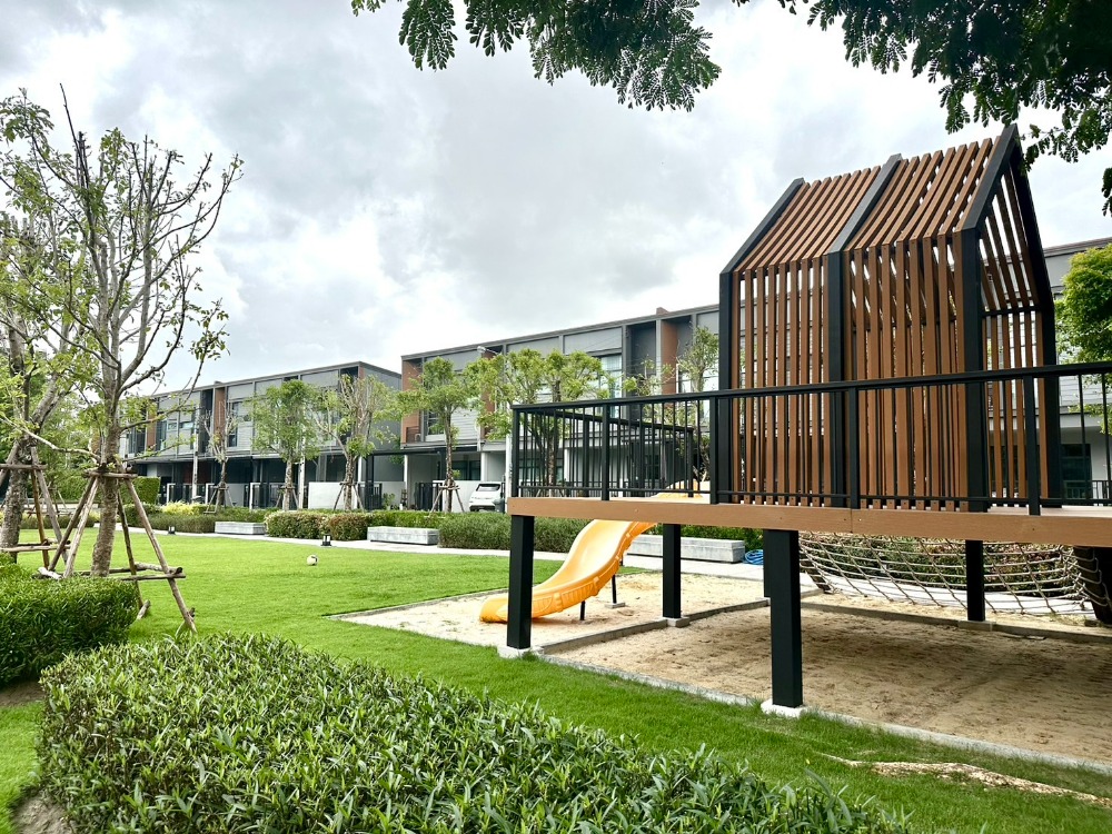 For SaleTownhomePattanakan, Srinakarin : Townhouse for sale, price lower than market price, free transfer, very beautiful, new location, Krungthep Kreetha, near Ramkhamhaeng, Rama 9