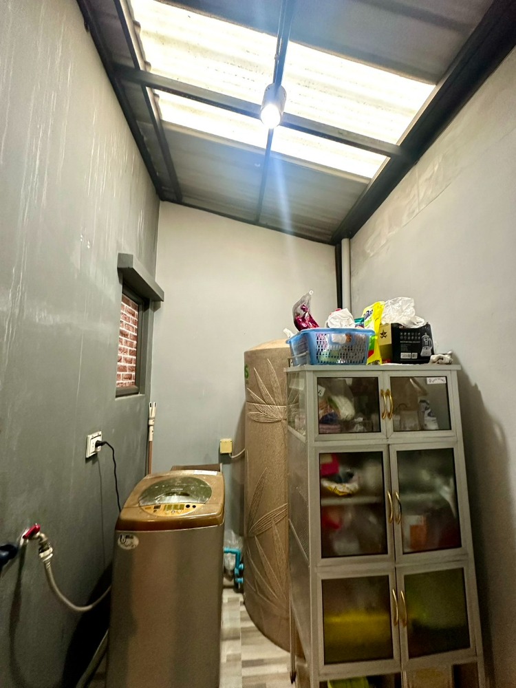 For SaleTownhomePattanakan, Srinakarin : Townhouse for sale, price lower than market price, free transfer, very beautiful, new location, Krungthep Kreetha, near Ramkhamhaeng, Rama 9