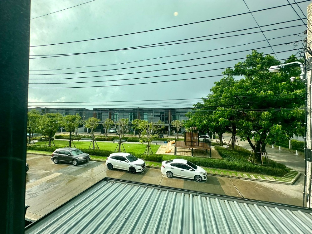 For SaleTownhomePattanakan, Srinakarin : Townhouse for sale, price lower than market price, free transfer, very beautiful, new location, Krungthep Kreetha, near Ramkhamhaeng, Rama 9