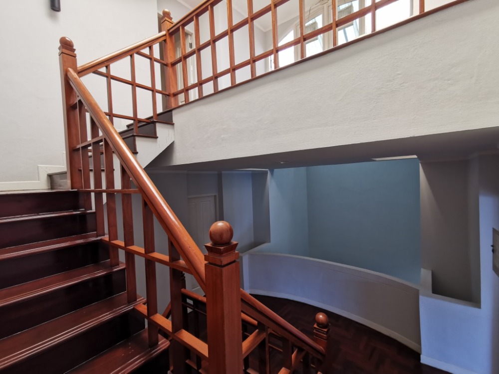 ให้เช่าทาวน์โฮมสะพานควาย จตุจักร : ให้เช่าทาวน์เฮ้าส์รักษาความปลอดภัย 24 ชั่วโมง ขนาด 3 ชั้น 4 ห้องนอน 5 ห้องน้ำ พื้นที่กว่า 350 ตารางเมตร เฟอร์นิเจอร์ครบ วิภาวดีรังสิต-รัชดาภิเษก