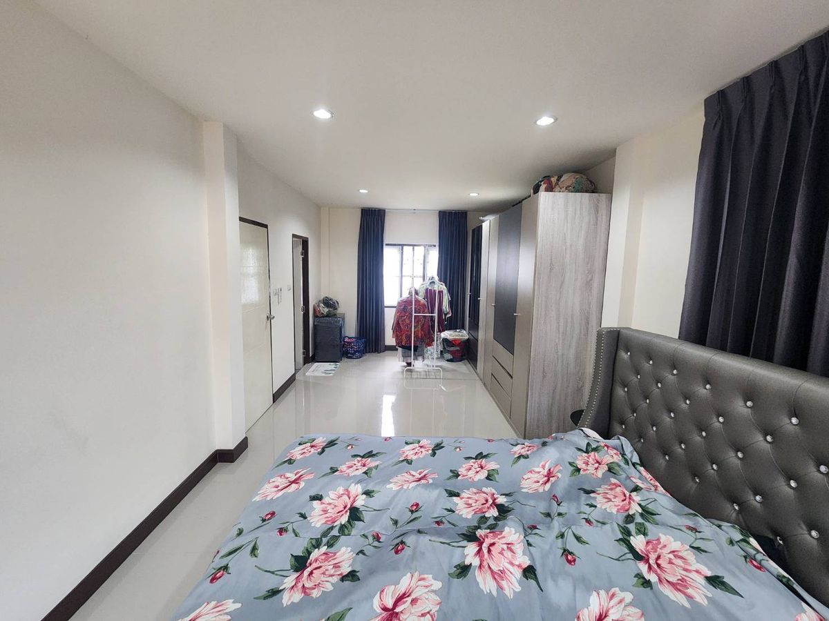 ให้เช่าบ้านนวมินทร์ รามอินทรา : ให้เช่าบ้านเดี่ยว เค.ซี.พาร์ควิลล์ 3 ใกล้ โรงเรียนนวมินทราชินูทิศ สตรีวิทยา 2 เพียง 10 นาที