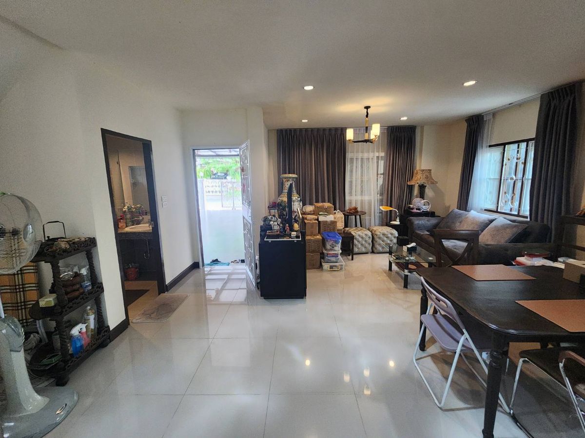 ให้เช่าบ้านนวมินทร์ รามอินทรา : ให้เช่าบ้านเดี่ยว เค.ซี.พาร์ควิลล์ 3 ใกล้ โรงเรียนนวมินทราชินูทิศ สตรีวิทยา 2 เพียง 10 นาที