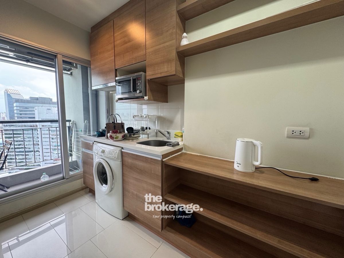 For RentCondoRatchadapisek, Huaikwang, Suttisan : For Rent Rhythm Huaikwang  1Bedroom 1Bathroom 36sqm. 17,000THB Only!! Line : @thebrokerage