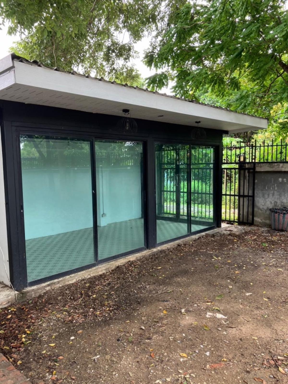 ขายที่ดินเลียบทางด่วนรามอินทรา : 🌟 ขายที่ดินสวย ขนาด 100 ตารางวา บนทำเลที่ดีที่สุดในซอยโยธินพัฒนา 1! 🌟