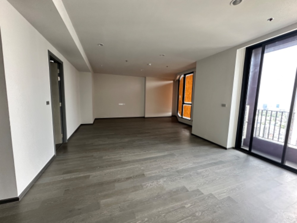 For SaleCondoKhlongtoei, Kluaynamthai : 🅲🅾🅲𝅾 𝐂𝐨𝐜𝐨 𝐏𝐚𝐫𝐜 Real room 𝐏𝐄𝐍𝐓𝐇𝐎𝐔𝐒𝐄 , 𝟐𝟓𝟔.𝟑𝟕 𝐬𝐪.𝐦., 𝙋𝙧𝙞𝙘𝙚 𝟔𝟏.𝟏𝟗 𝙈𝘽 Contact Mr. Nat 𝟎𝟗𝟓𝟗𝟒𝟏𝟓𝟗𝟗𝟗