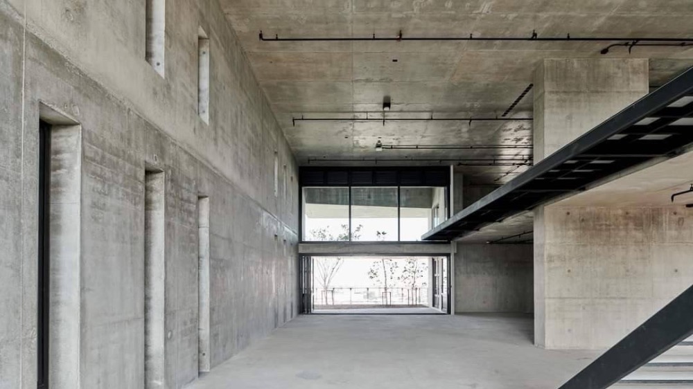 ขายคอนโด : Bareshell Unit : Windshell Naradhiwas ( วินด์เชลล์ นราธิวาส )