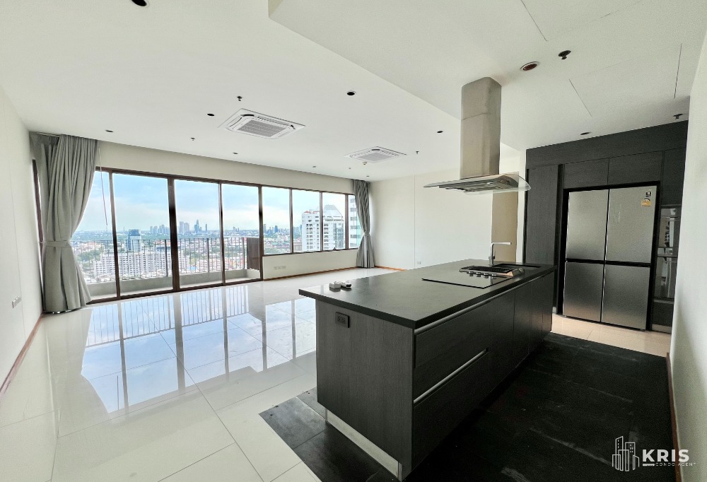 For SaleCondoSukhumvit, Asoke, Thonglor : For SALE – Penthouse in Thonglor at Emporio place Sukhumvit 24