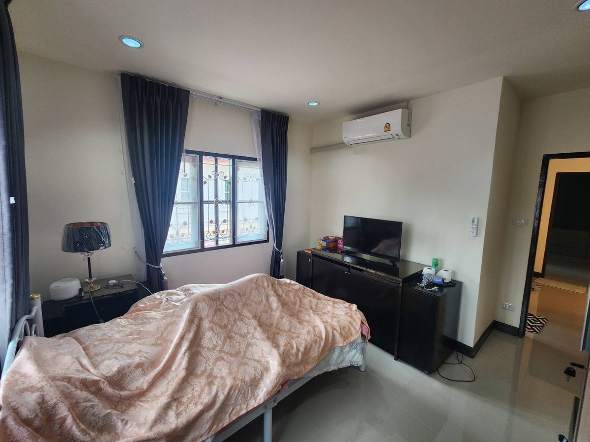 ให้เช่าบ้านนวมินทร์ รามอินทรา : ให้เช่าบ้านเดี่ยว เค.ซี.พาร์ควิลล์ 3 ใกล้ โรงเรียนนวมินทราชินูทิศ สตรีวิทยา 2 เพียง 10 นาที