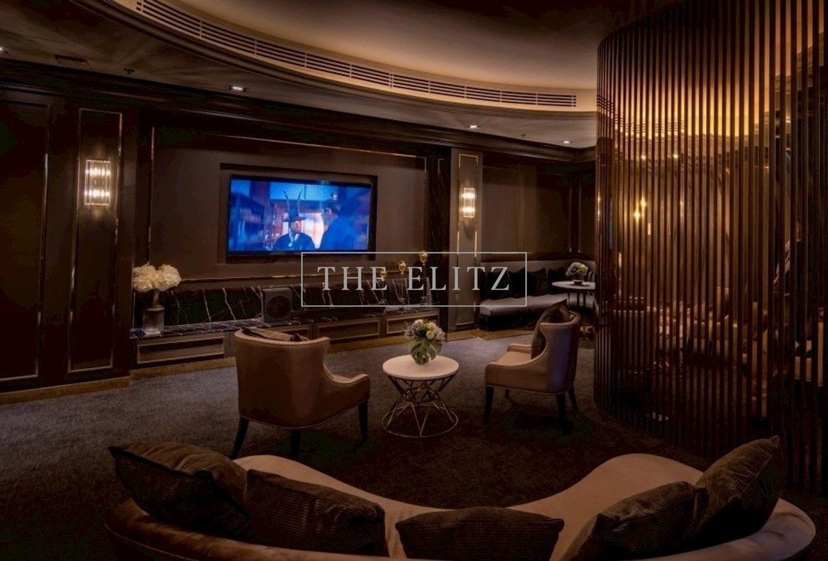 ให้เช่าคอนโดวิทยุ ชิดลม หลังสวน : ✨ ที่สุดของ Rooftop Facilities ในย่านเพลินจิต สระว่ายน้ำลอยฟ้าและ Sky Club ที่สวยที่สุดที่ Life One Wireless 🎉